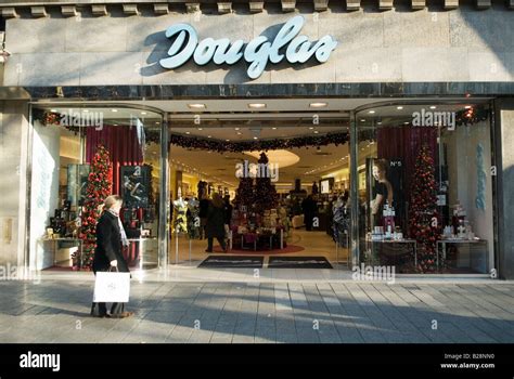 douglas shop düsseldorf.